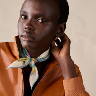 ❤お得なお品❤クリーニング済 シルクマフラー レッドｘダークグレー エルメス ❤お得なお品❤クリーニング済 シルクマフラー レッドx